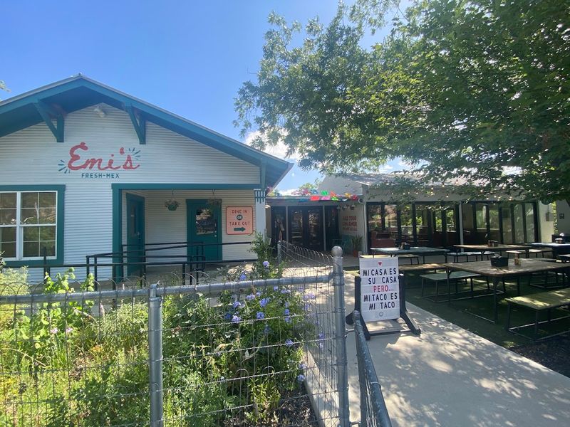 Emi's on Austin (Fredericksburg)