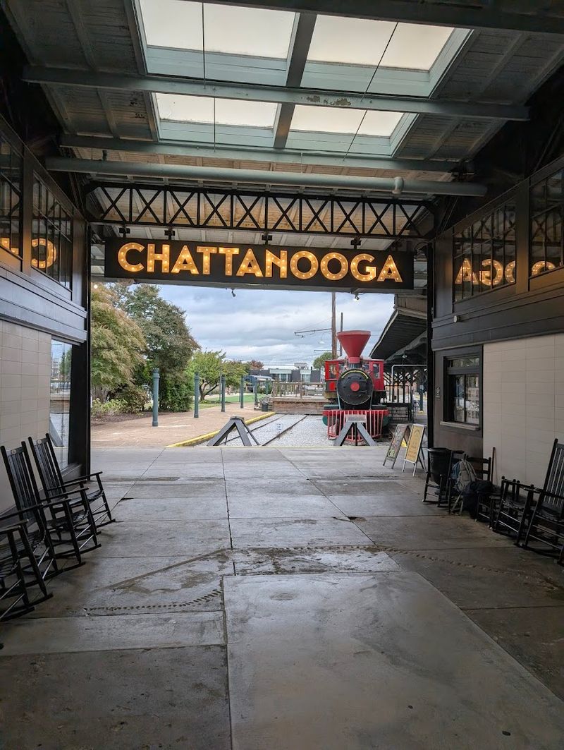 End the Visit With the Nostalgia That Makes This Tennessee Landmark Unforgettable End the Visit With the Nostalgia That Makes This Tennessee Landmark Unforgettable