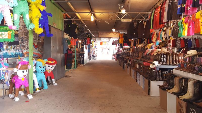Endless Rows Of Vendor Booths Selling Literally Everything Endless Rows Of Vendor Booths Selling Literally Everything