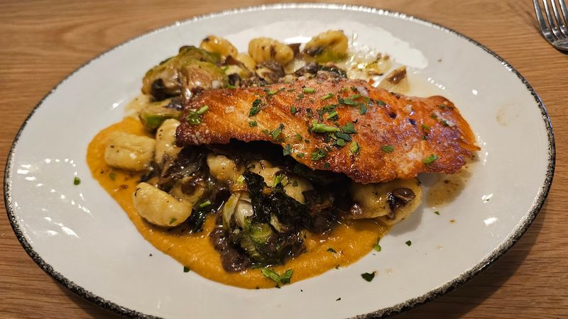 Entrees That Feel Worth the Trip Entrees That Feel Worth the Trip