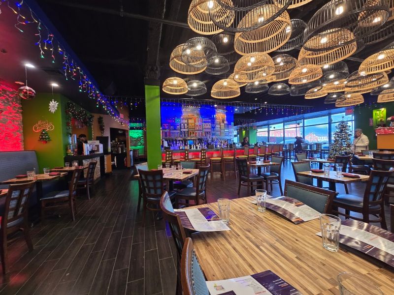 Esquina Latina Restaurant & Lounge