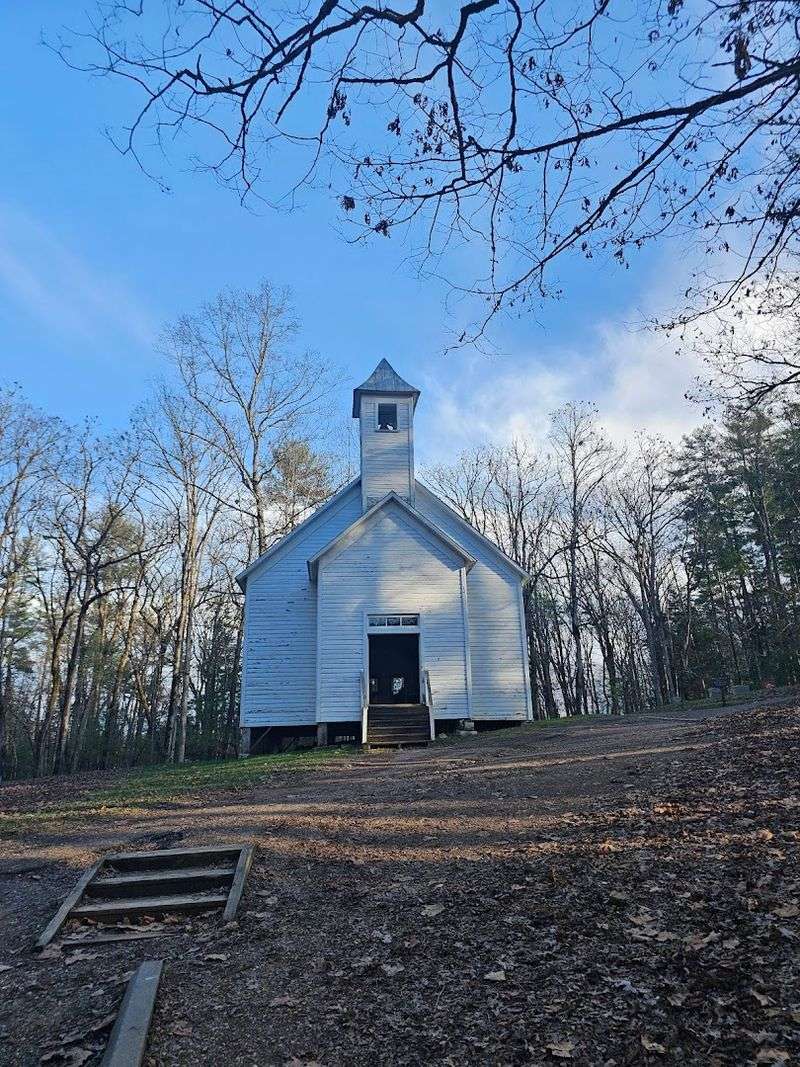 Explore Cades Cove In Great Smoky Mountains National Park — Townsend Explore Cades Cove In Great Smoky Mountains National Park — Townsend