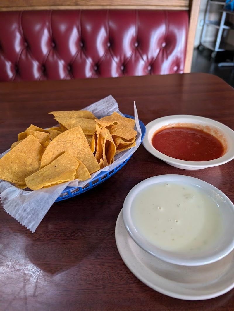 Salsa And Chips That Start Every Meal Right Salsa And Chips That Start Every Meal Right