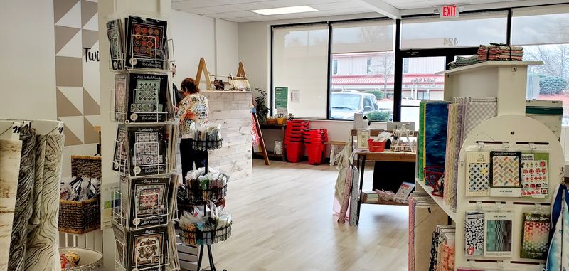 Twisted Sisters Quilt Shop – Alcoa