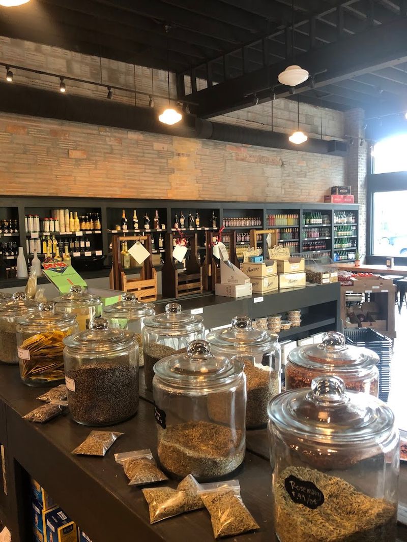 Why This Indiana Market Works for Both Specialists and Casual Browsers Why This Indiana Market Works for Both Specialists and Casual Browsers