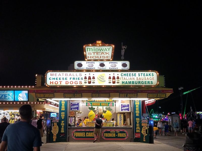 Fast Counter Service Gets You Back to the Boardwalk in No Time Fast Counter Service Gets You Back to the Boardwalk in No Time