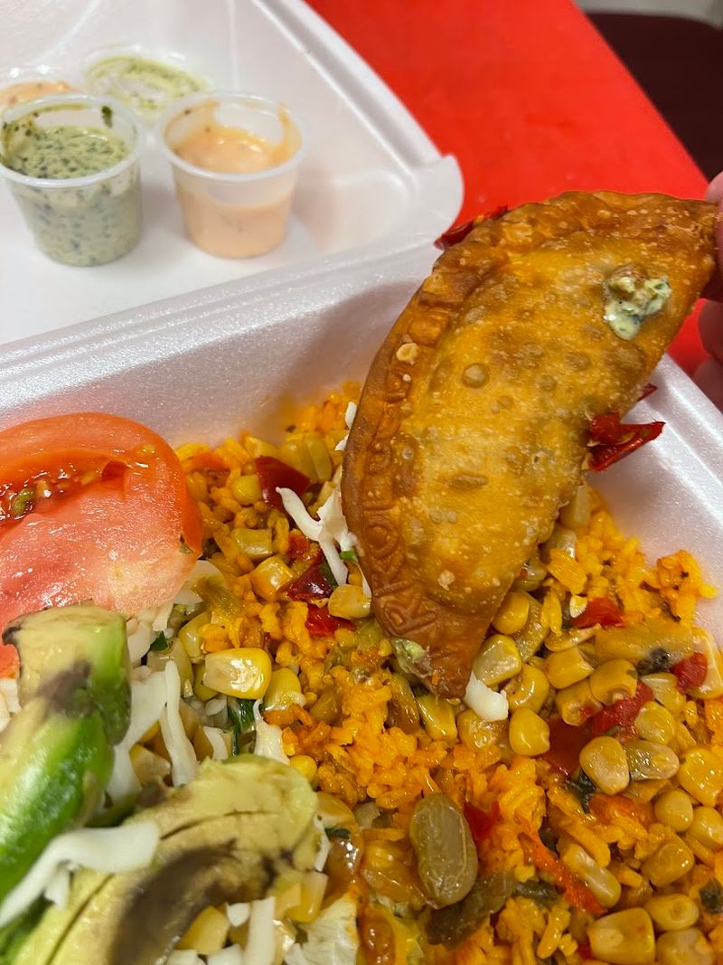 Fast lunch service without sacrificing flavor Fast lunch service without sacrificing flavor