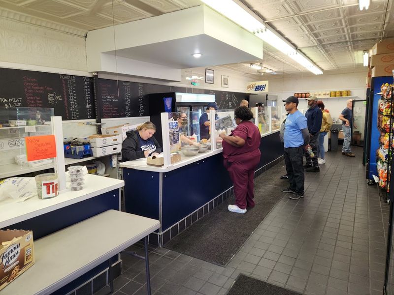 Fast service, familiar faces, and neighborhood energy