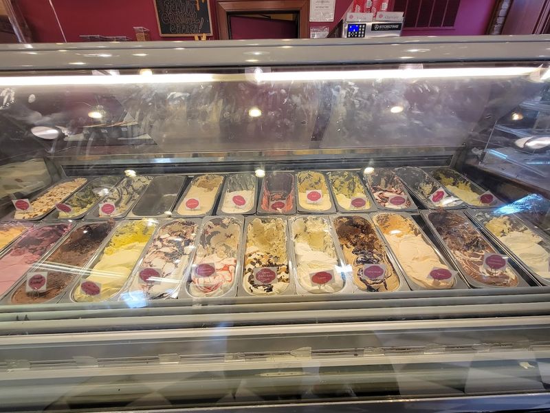 Flavors From Classic Scoops to Tropical Surprises Give the Menu Its Soul Flavors From Classic Scoops to Tropical Surprises Give the Menu Its Soul