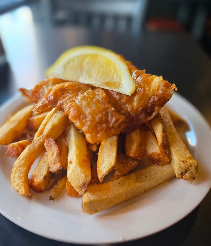Fresh Cod and Golden Batter Make the Fish Worth the Trip Fresh Cod and Golden Batter Make the Fish Worth the Trip
