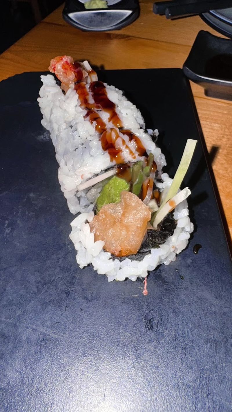 Fresh Rolls, Hot Plates, and Premium Bites Make the Deal Feel Bigger Fresh Rolls, Hot Plates, and Premium Bites Make the Deal Feel Bigger