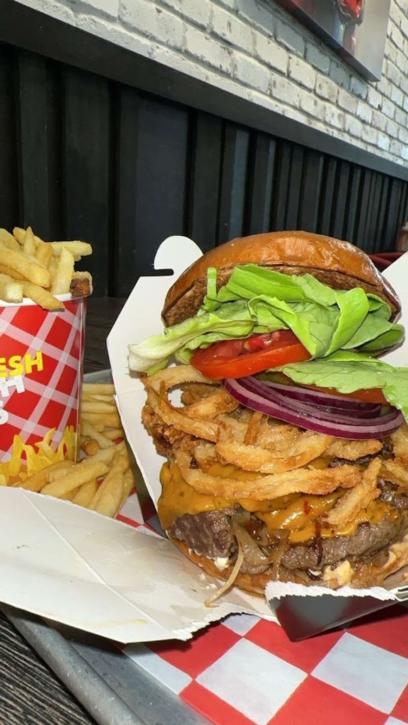 Fresh beef and butter-toasted artisan buns make every oversized burger count Fresh beef and butter-toasted artisan buns make every oversized burger count