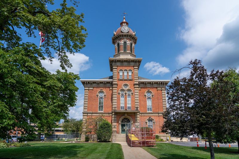 Geauga County Courthouse And Chardon Square, Chardon Geauga County Courthouse And Chardon Square, Chardon