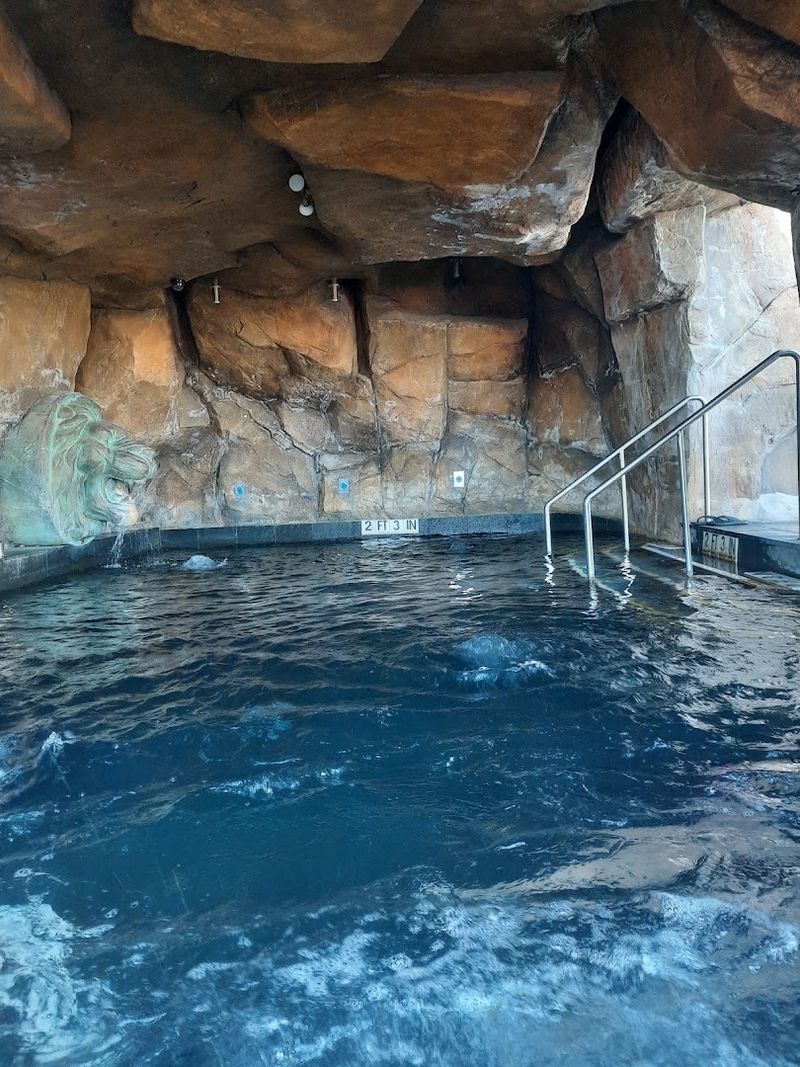 Gender-Separated Bathhouse Areas with Hot and Cold Pools
