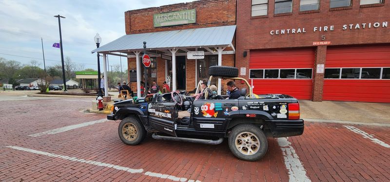 General Mercantile & Oldtime String Shop (Nacogdoches) General Mercantile & Oldtime String Shop (Nacogdoches)