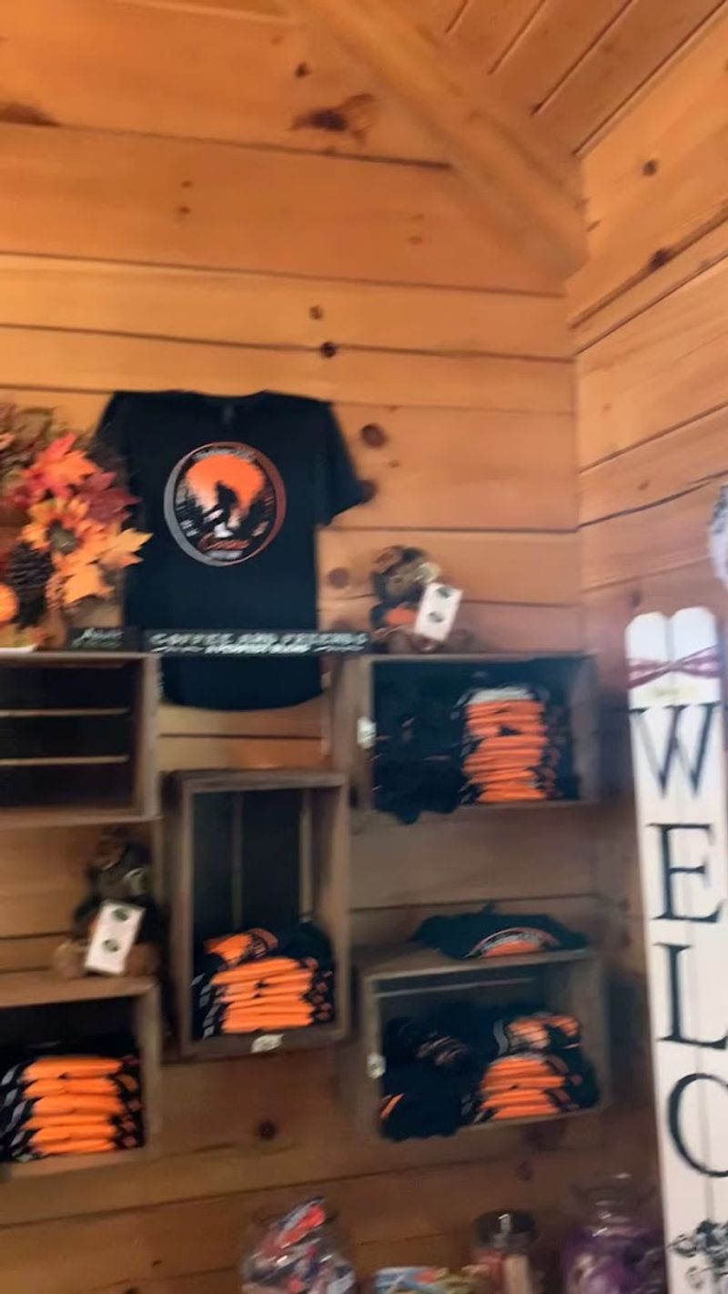 Gift Shelves and Local Finds Stretch the Visit