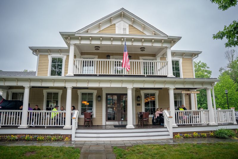 Gladstone Tavern - Gladstone