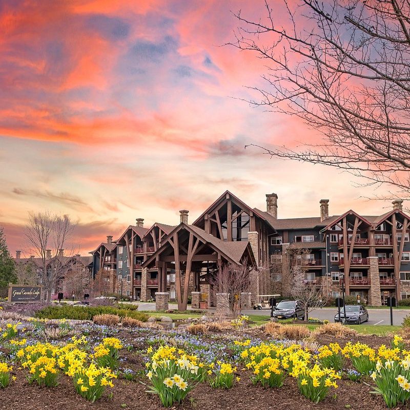 Grand Cascades Lodge turns the Sussex Skylands into a luxurious mountain getaway Grand Cascades Lodge turns the Sussex Skylands into a luxurious mountain getaway