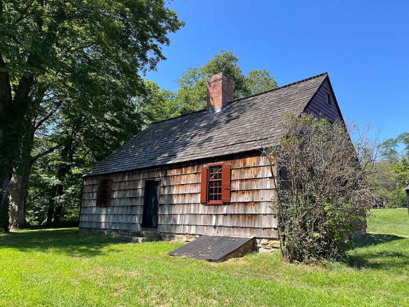Grand Loop Trail and Yellow Trail Loop, Jockey Hollow Area — Morristown Grand Loop Trail and Yellow Trail Loop, Jockey Hollow Area — Morristown