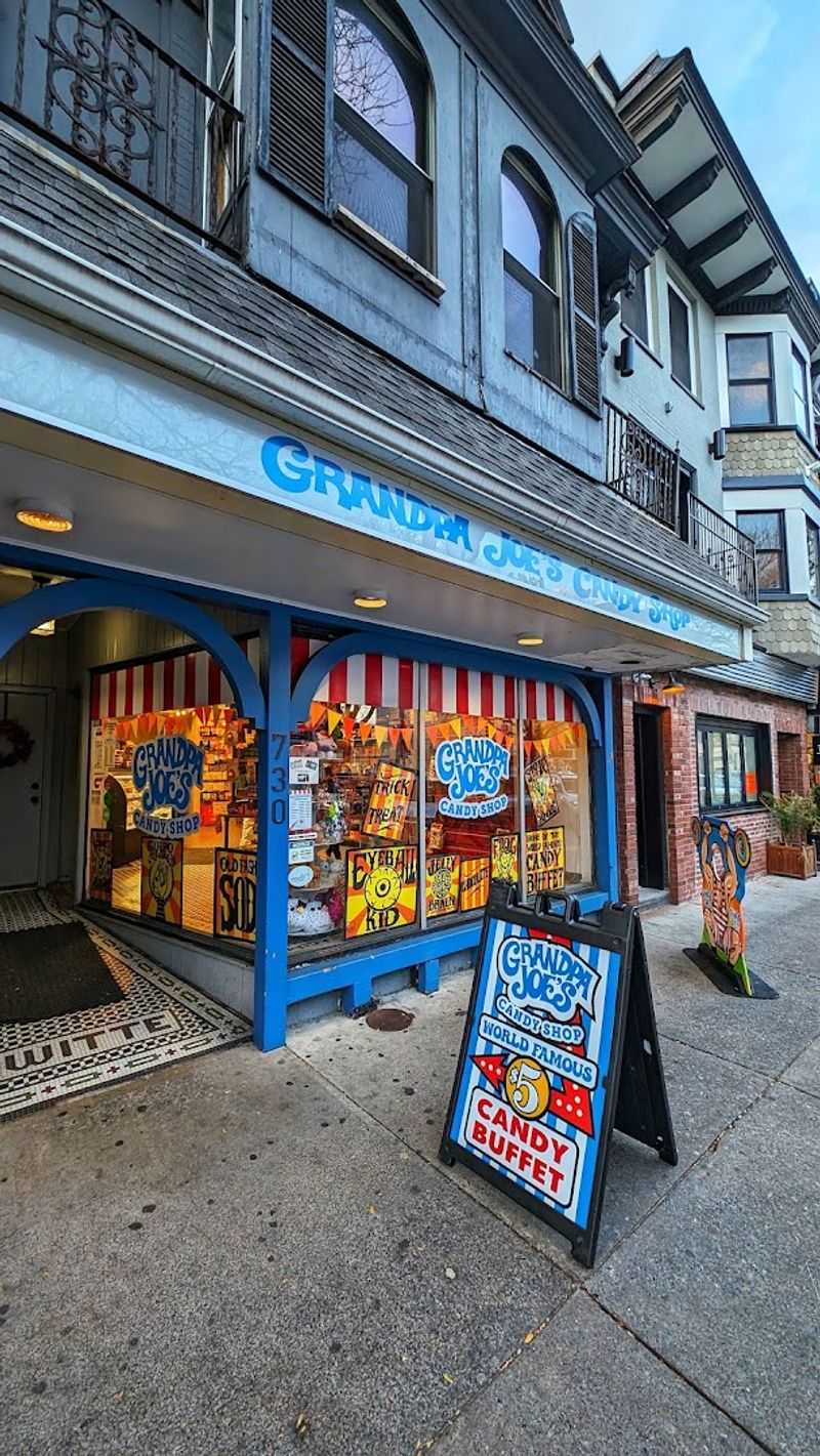 Grandpa Joe’s Candy Shop - Stroudsburg