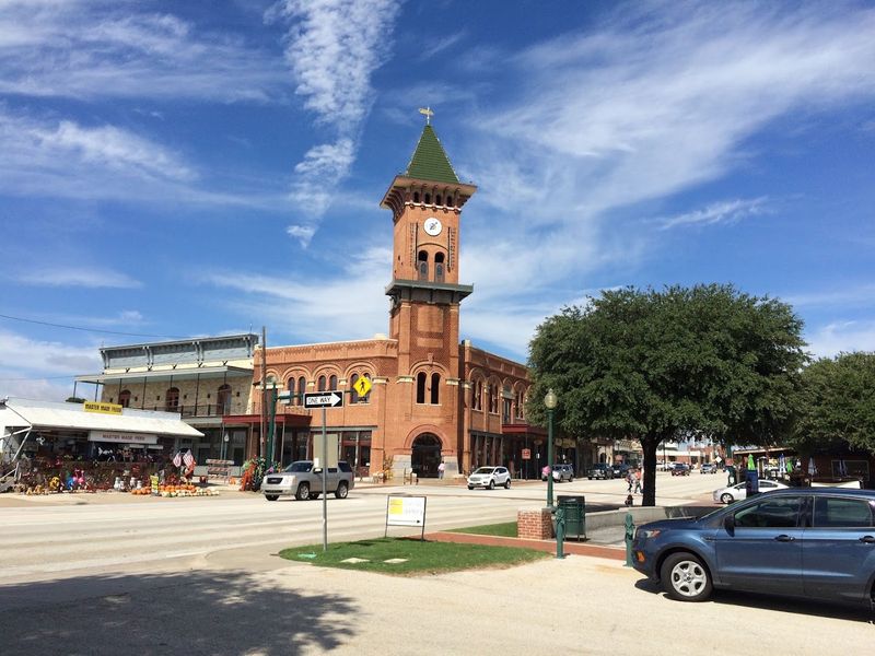 Grapevine Main Street (Grapevine) Grapevine Main Street (Grapevine)