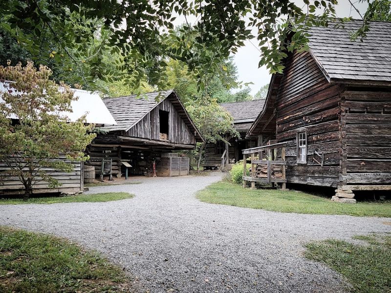 Great Smoky Mountains Heritage Center
