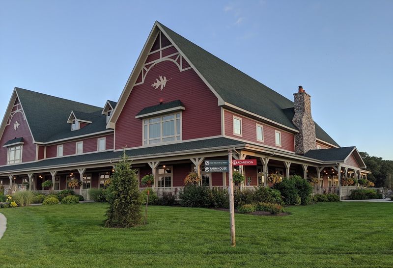 Fair Oaks Farms (Fair Oaks)