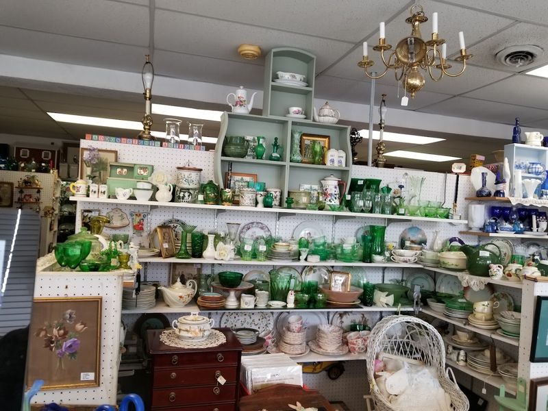 Haddon Heights Antiques Center - Barrington Haddon Heights Antiques Center - Barrington