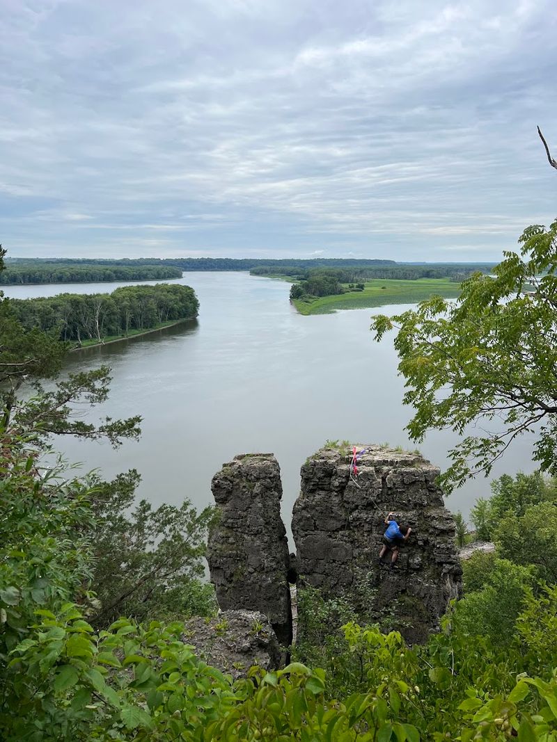 Mississippi Palisades State Park (Savanna) Mississippi Palisades State Park (Savanna)