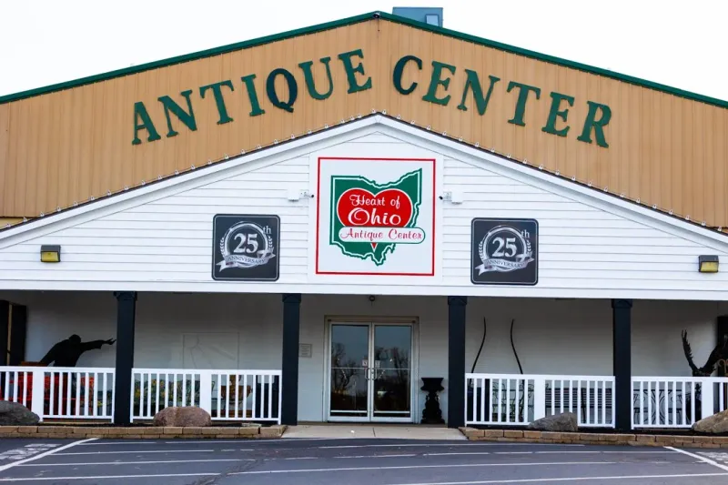 Heart of Ohio Antique Center, Springfield