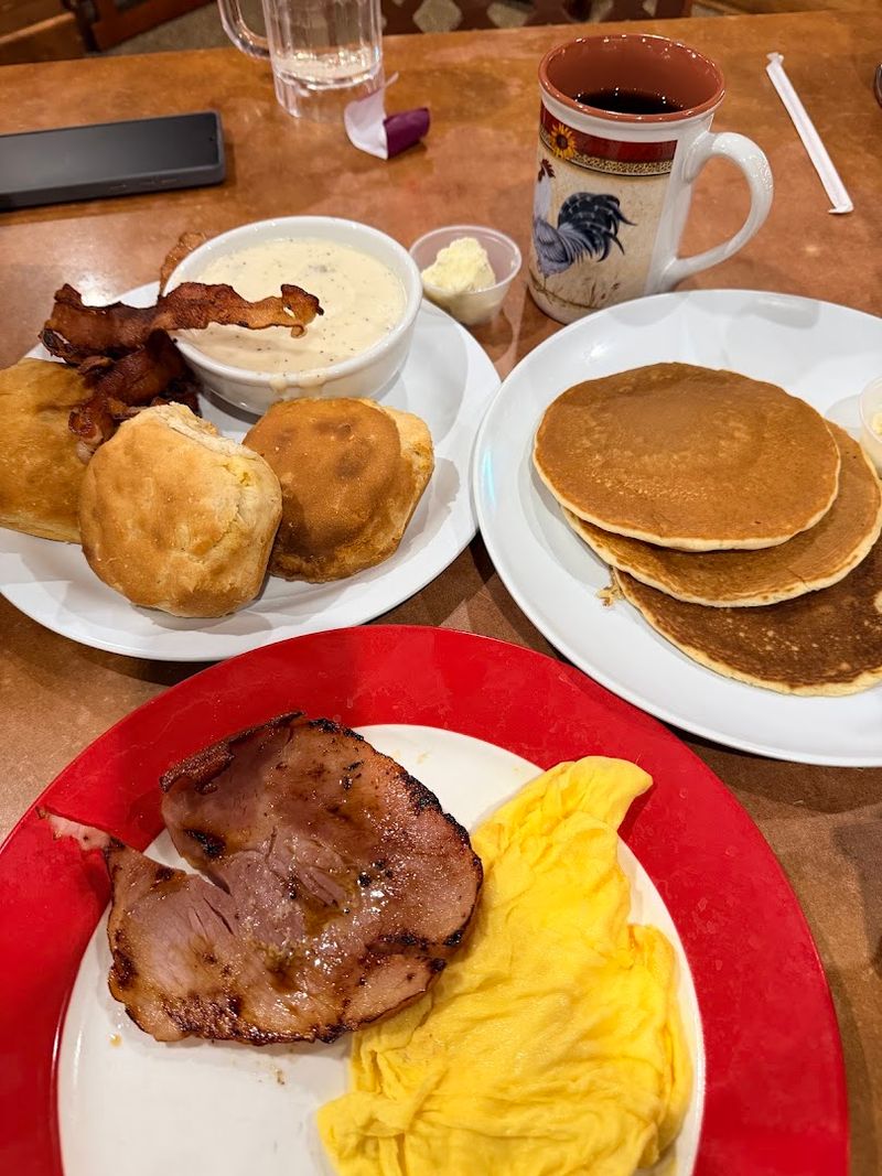 Hearty Breakfast Plates Made for Big Appetites Hearty Breakfast Plates Made for Big Appetites