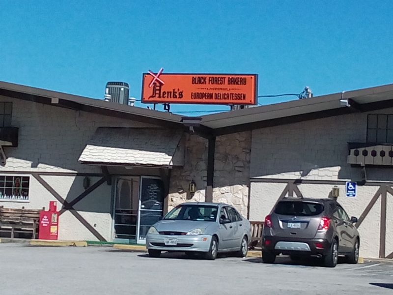 Henk's European Deli & Black Forest Bakery (Dallas)