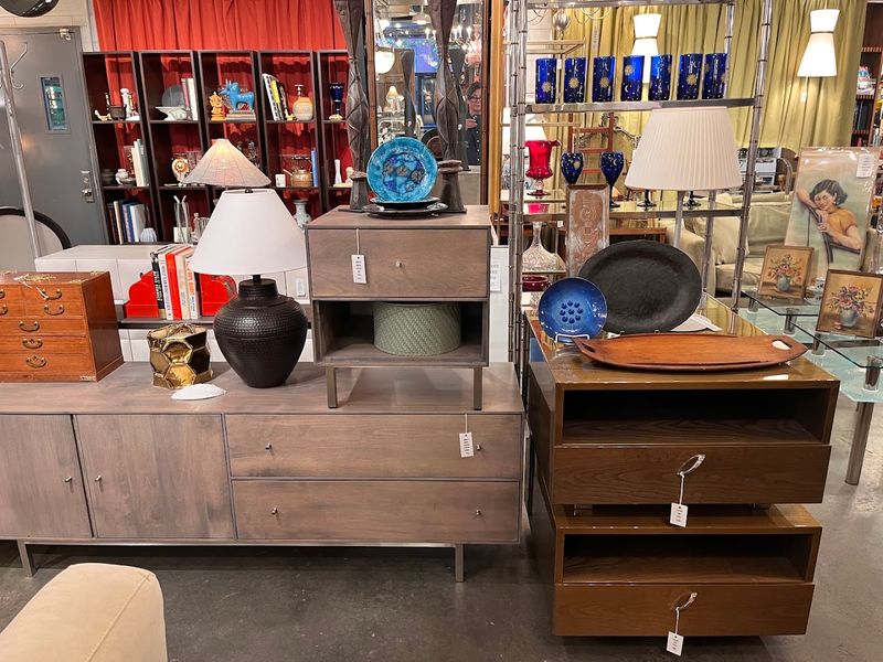 Home Goods That Beat Flat Pack Boredom Home Goods That Beat Flat Pack Boredom