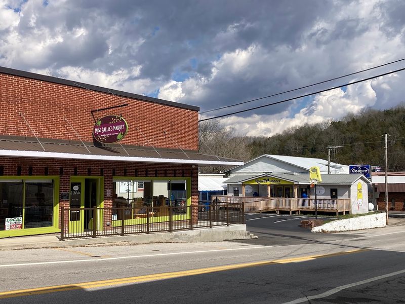 Honest John's Is The Perfect Finish To A Tennessee Road Trip