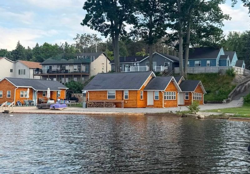Houghton’s North Sky Resort - Houghton Lake Houghton’s North Sky Resort - Houghton Lake