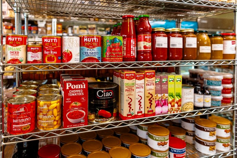 House-Made Sauces That Taste Like Nonna's Kitchen House-Made Sauces That Taste Like Nonna's Kitchen