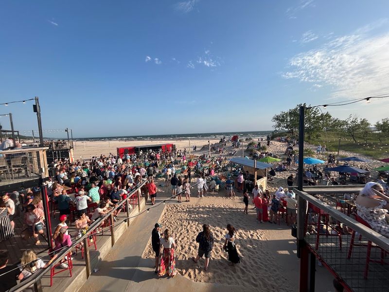 How Michigan Summers Come Alive at The Deck How Michigan Summers Come Alive at The Deck