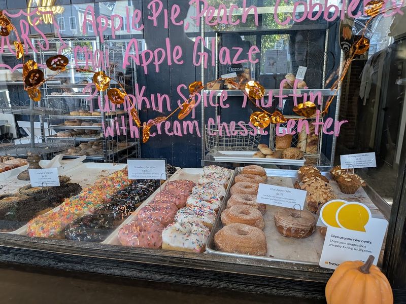 How Montclair Bread Company Became a Doughnut Destination How Montclair Bread Company Became a Doughnut Destination