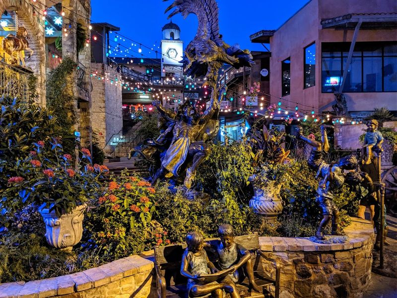 How To Make It A Perfect Austin Evening How To Make It A Perfect Austin Evening