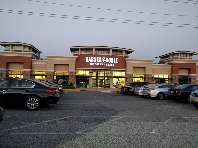 How a 1970s Shopping Landmark Became New Jersey’s Latest Zombie Mall