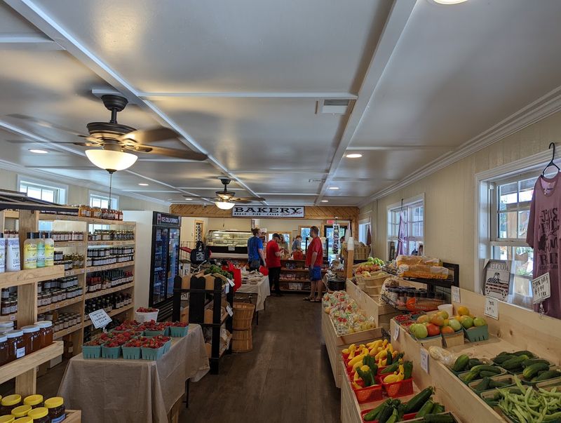 Hughes Farmers Market - Hixson