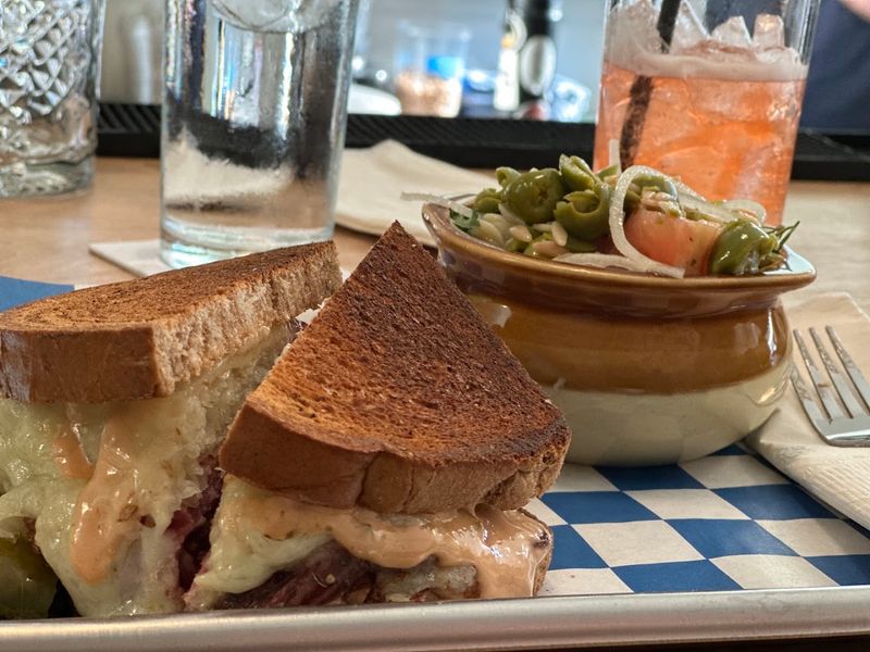 Ed's Delicatessen (Edwardsville) Ed's Delicatessen (Edwardsville)