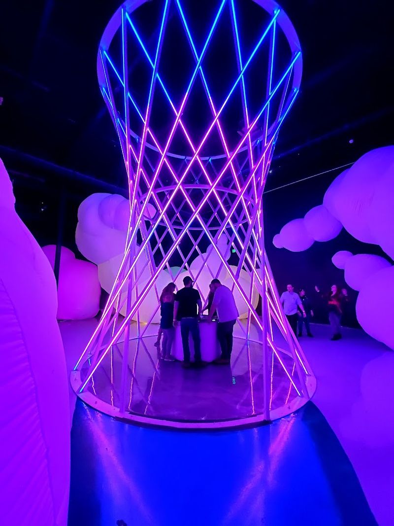 Interactive art that rewards curiosity Interactive art that rewards curiosity