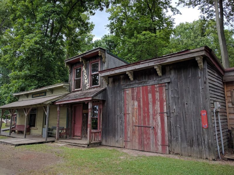 Is Ghost Town Findlay Worth the Detour?