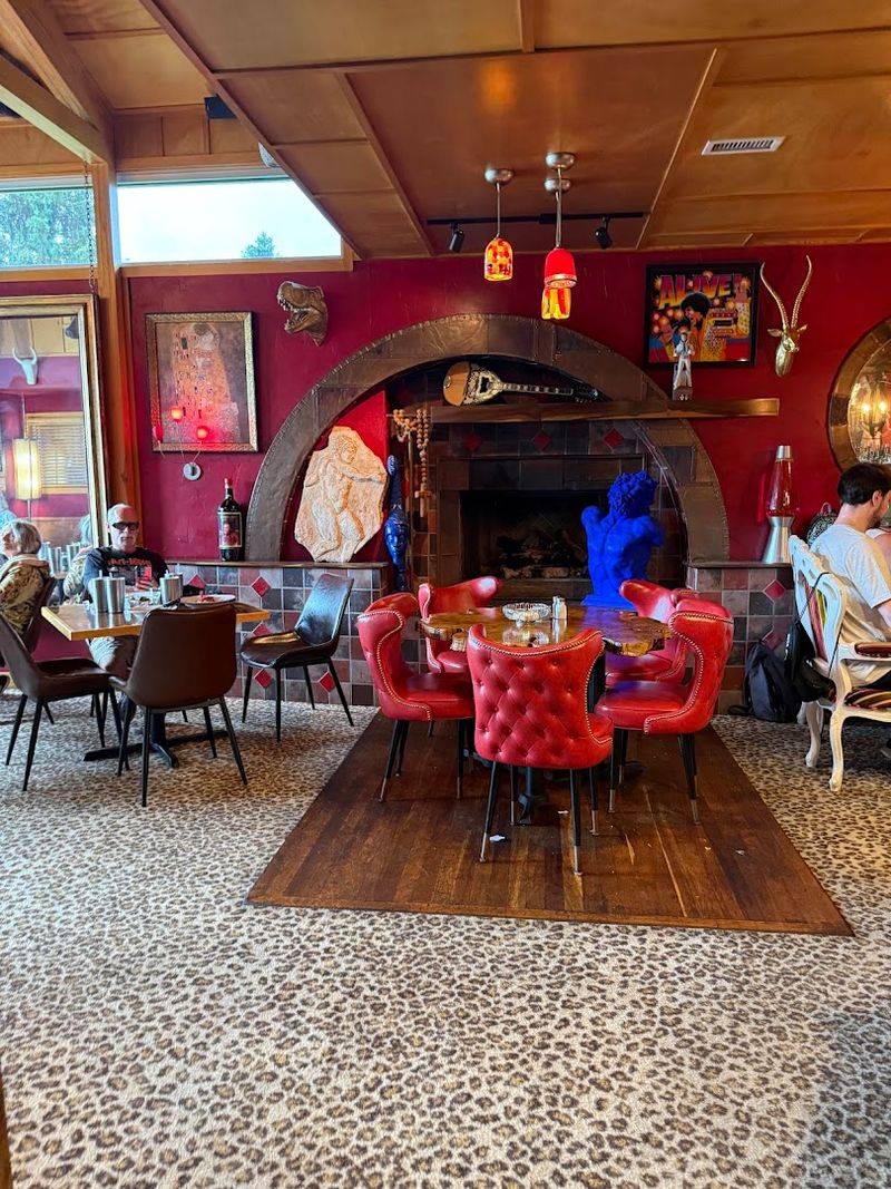It Delivers Strong Value for a Restaurant This Distinctive It Delivers Strong Value for a Restaurant This Distinctive