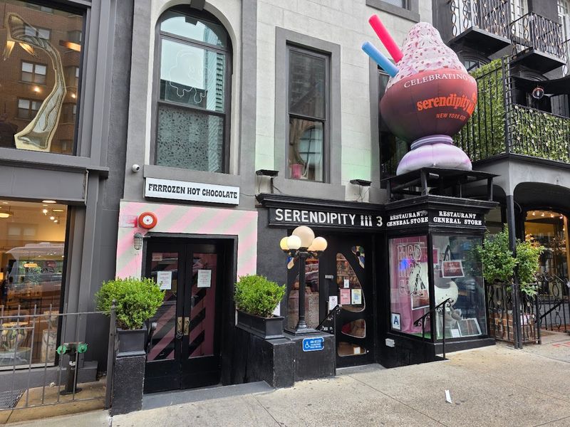 Its Upper East Side location adds classic New York charm