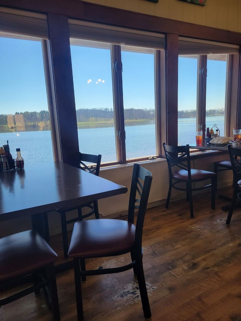 Why the Dining Room Works for Families and Big Groups Why the Dining Room Works for Families and Big Groups