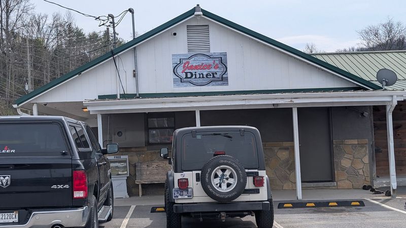 Janice's Diner — Cosby