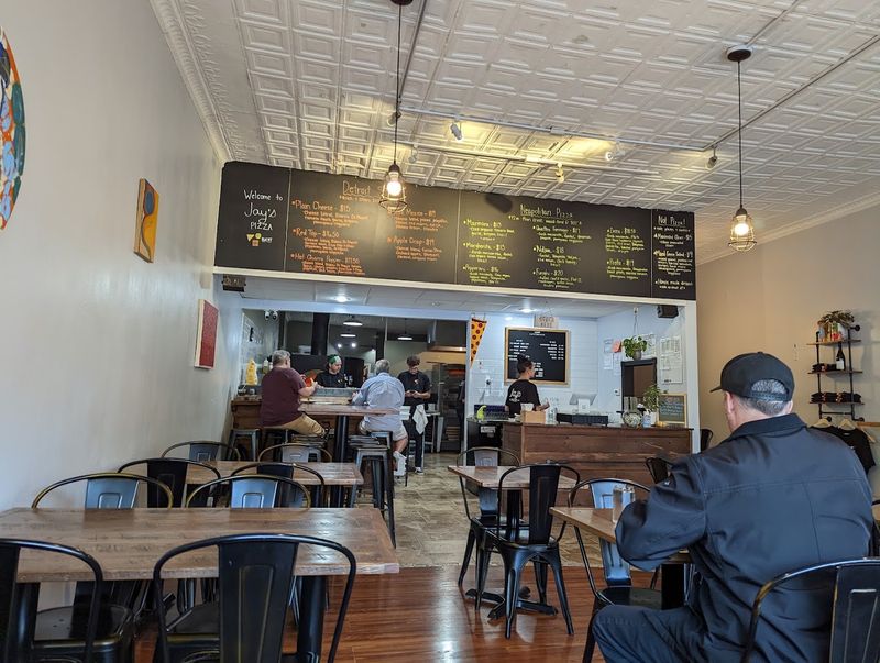 Jay’s Artisan Pizzeria