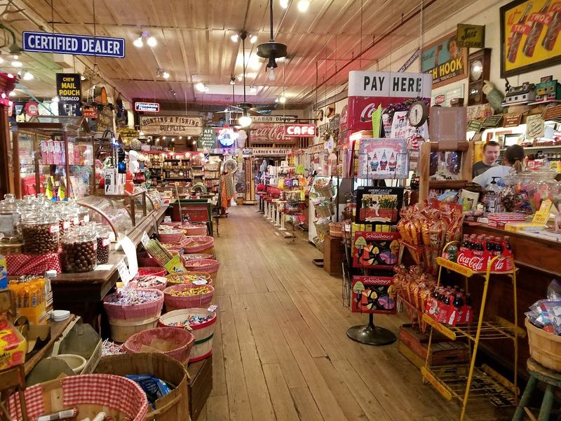 Jefferson General Store (Jefferson) Jefferson General Store (Jefferson)